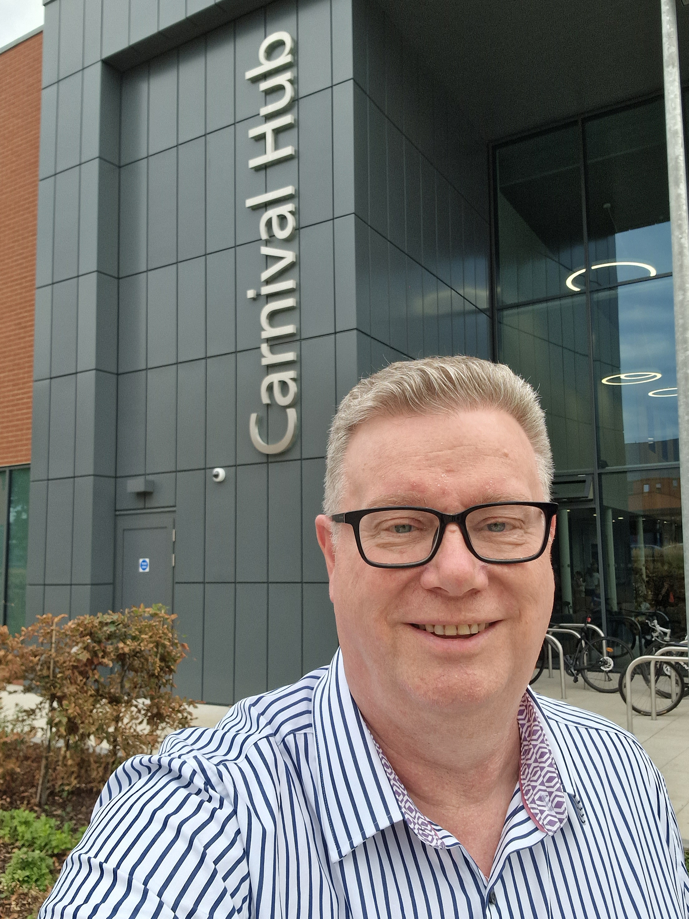 phil at carnival hub