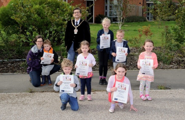 mayor and animal trail winners.png