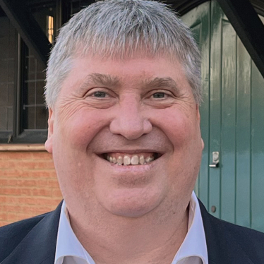 head and shoulders photo of Spencer Farmer